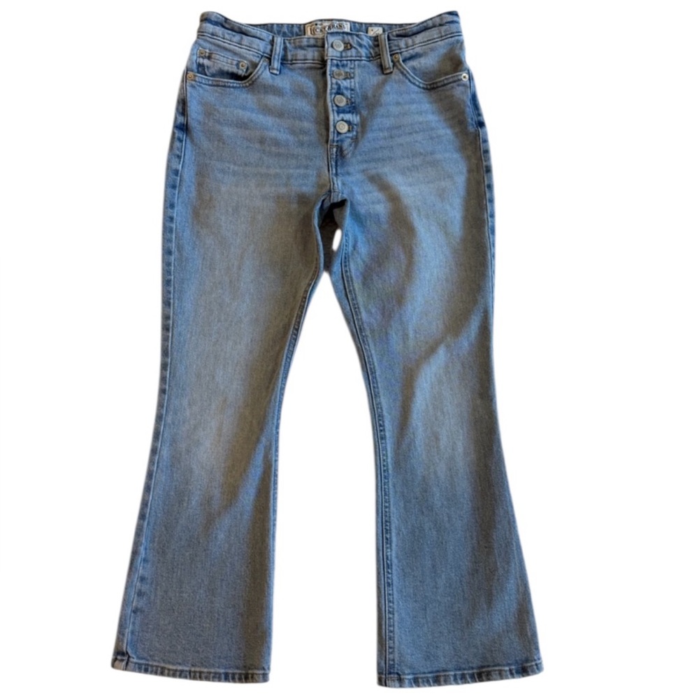 Lucky Brand‎ “Bridgette” Cropped Flare Light-Wash Jeans – Size 4 / 27